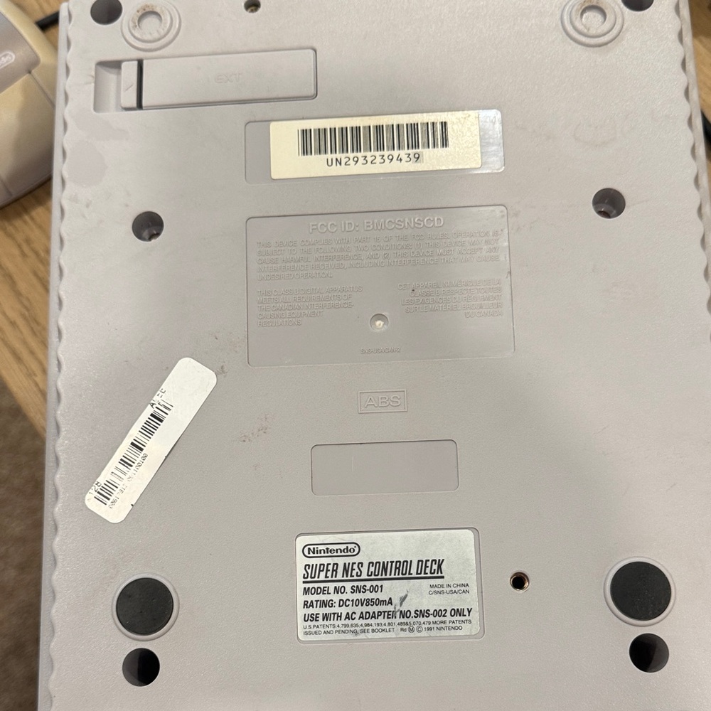 Super Nintendo Console - gray - Picture 3 of 5